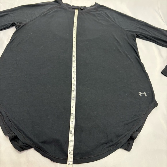 3/$30 Under Armour Women’s Medium (approx) Breathe Open Back Long Sleeve Flow - Picture 6 of 8